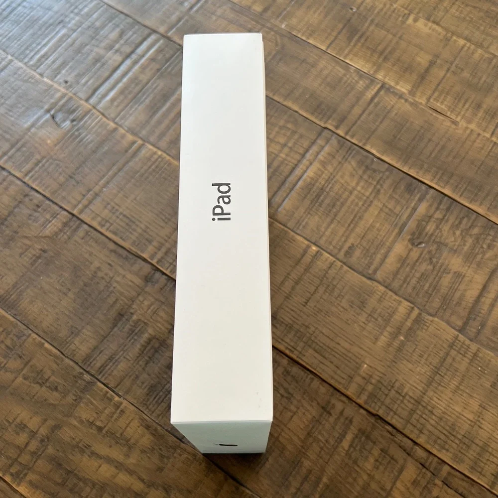 Apple iPad Box (Empty) for Display/Nostalgia/Keepsake 2010